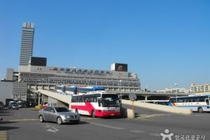 首尔(京釜/岭东)高速巴士客运站