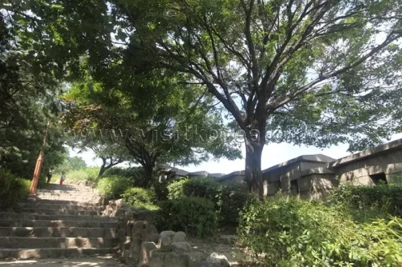 北岳山
