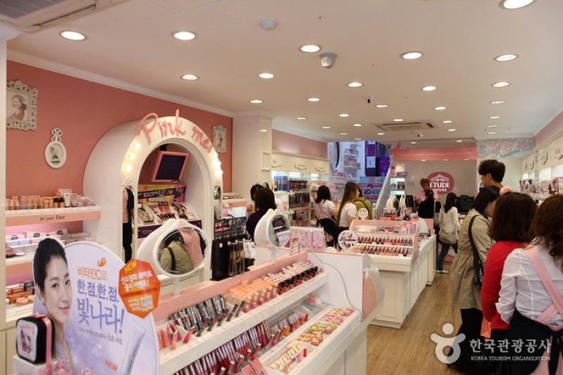 ETUDE HOUSE (明洞1号店)