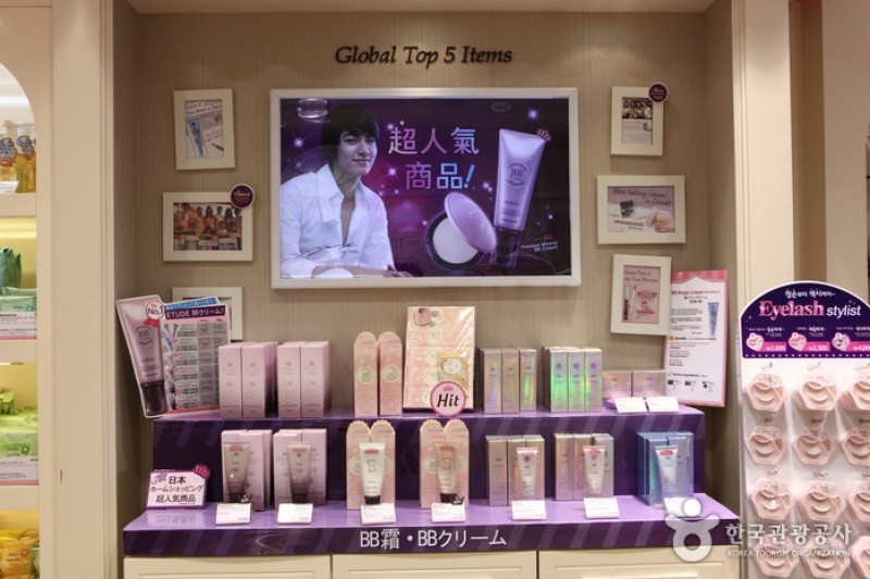 ETUDE HOUSE (明洞1号店)