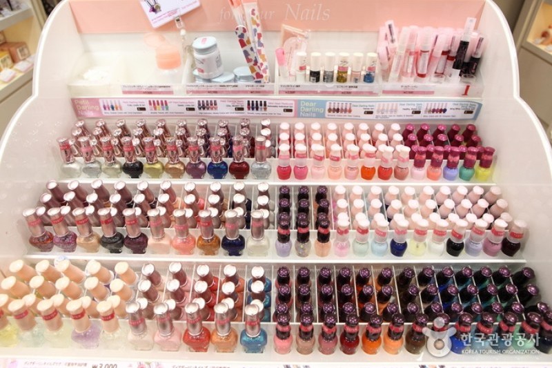 ETUDE HOUSE (明洞1号店)