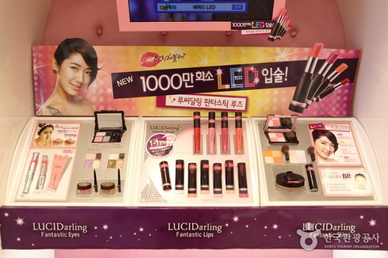 ETUDE HOUSE (明洞1号店)