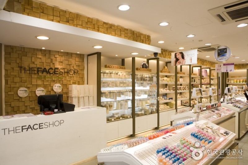 THE FACE SHOP 明洞3号店 (1/5)
