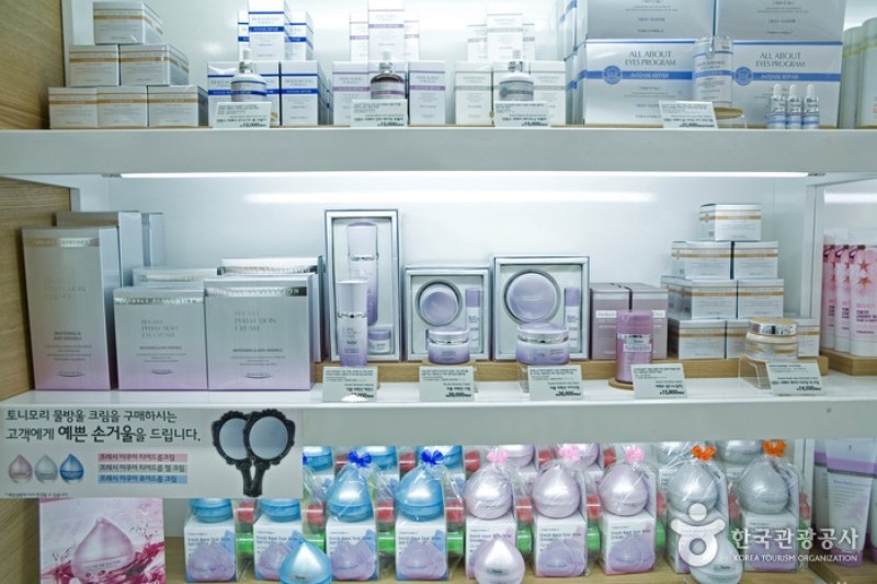TONY MOLY 梨大店