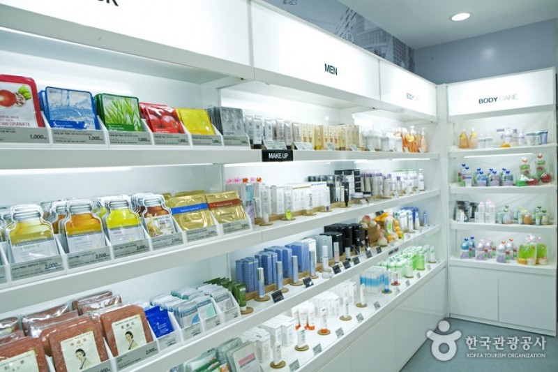 TONY MOLY 梨大店