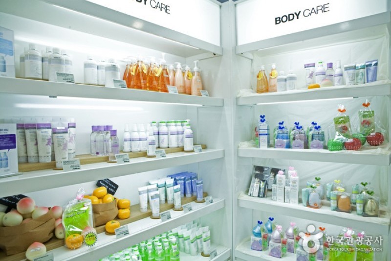 TONY MOLY 梨大店