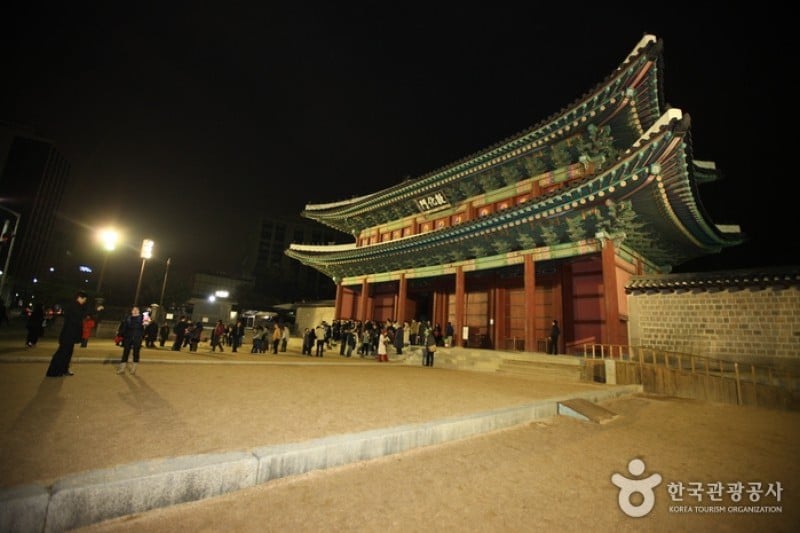 昌德宮月光之旅 