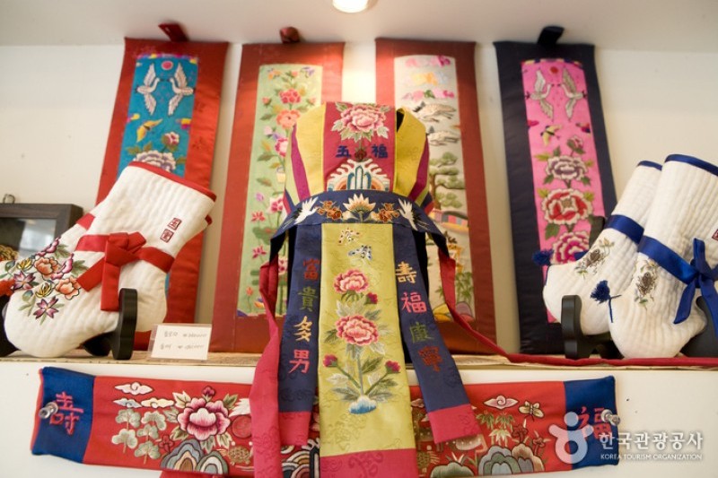 国际刺绣院仁寺洞店 (9/11)