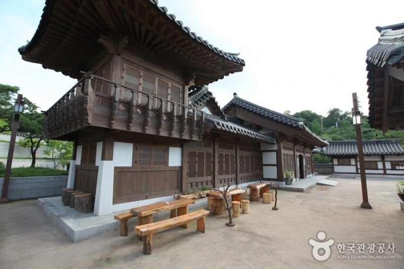 首尔南山国乐堂