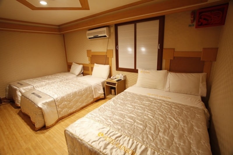 彩虹酒店[优秀住宿设施]