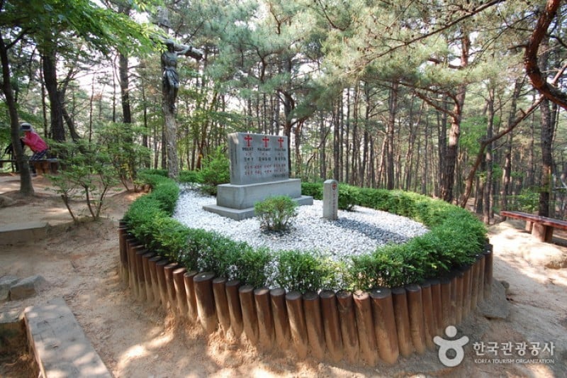 三圣山圣地