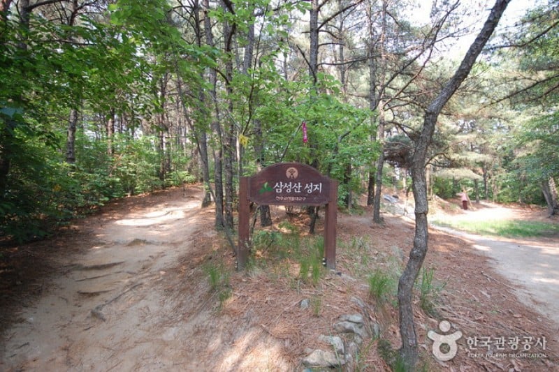 三圣山圣地