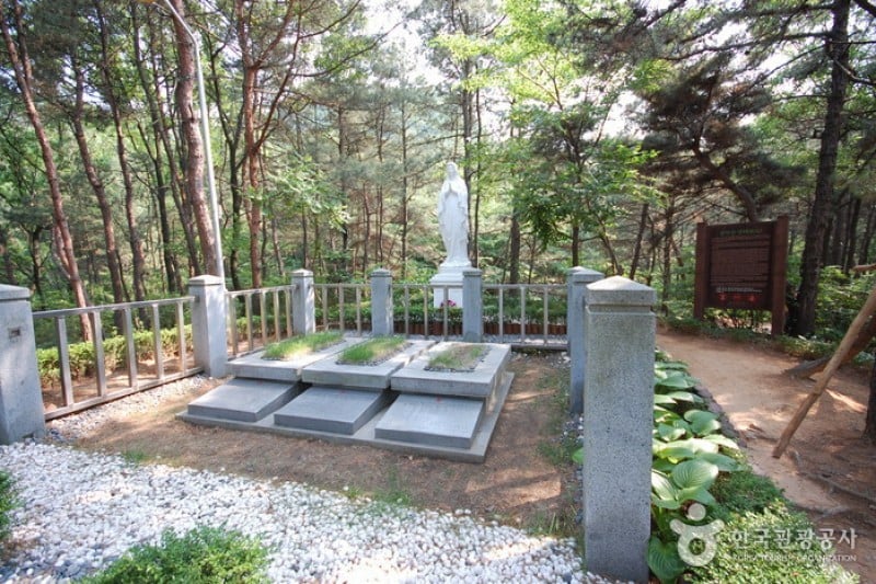 三圣山圣地