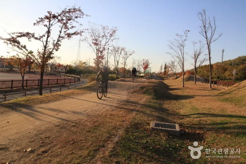 兰芝汉江公园MTB场地