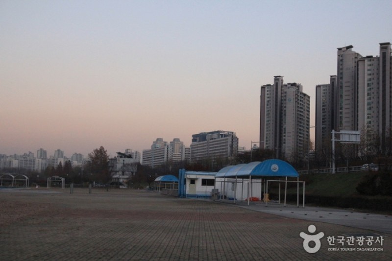 汉江市民公园蚕室游泳场