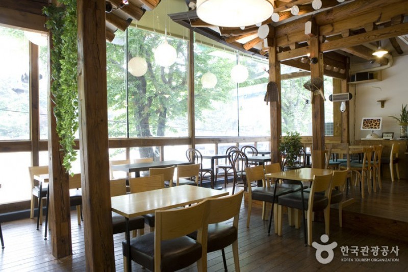 Café Moon