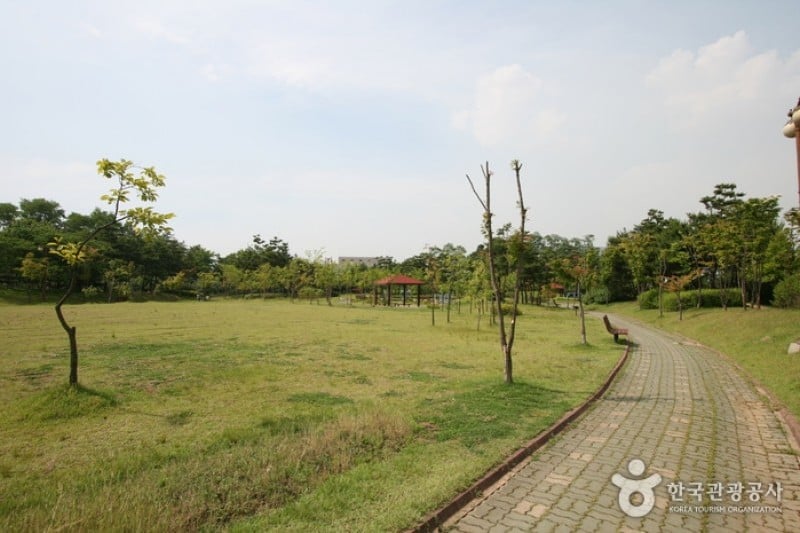 蒙马特公园(몽마르뜨공원) (1/6)