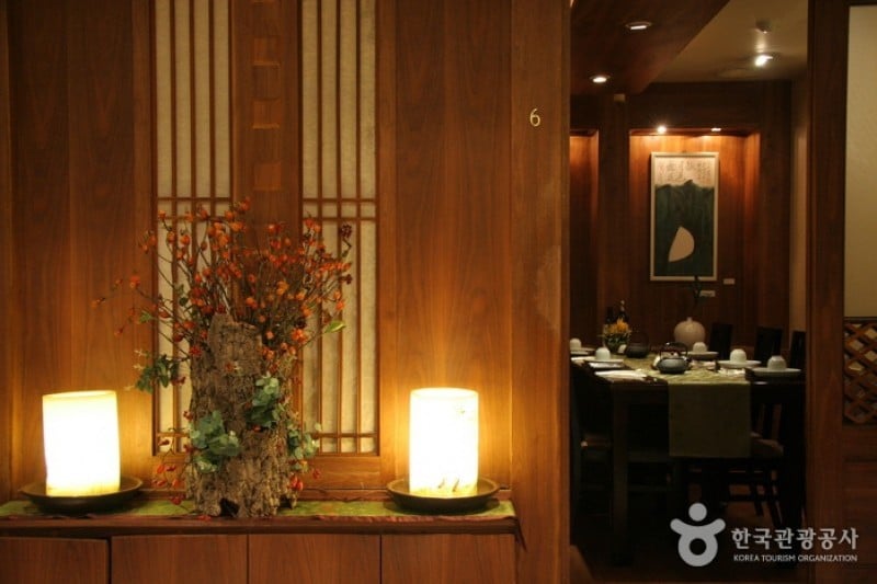 菜根谭[韩国值得炫耀的饮食餐厅]채근담 [서울의 자랑스러운 한국음식점] (24/28)