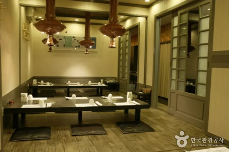 误发弹-松坡店(오발탄 송파점)