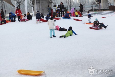 汉江公园纛岛雪橇场