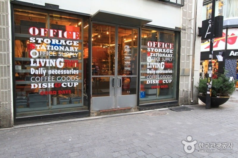 A LAND 明洞本店에이랜드 (ÅLAND) 명동본점 (3/4)