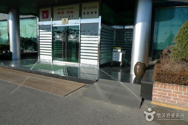 胜者观光酒店