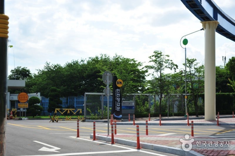 仁川港闸门 (1/2)