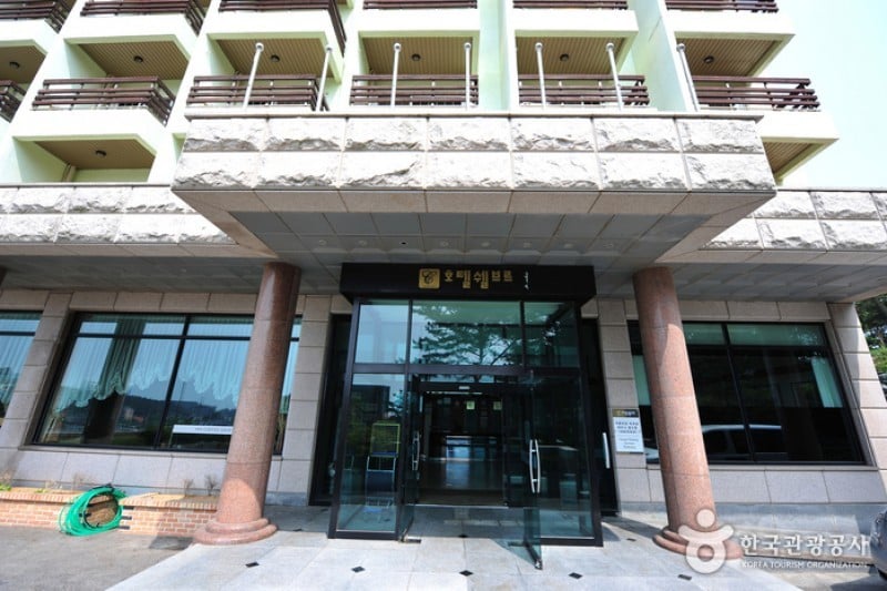 瑟堡酒店
