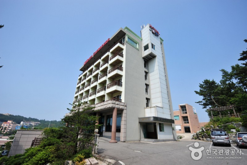 瑟堡酒店
