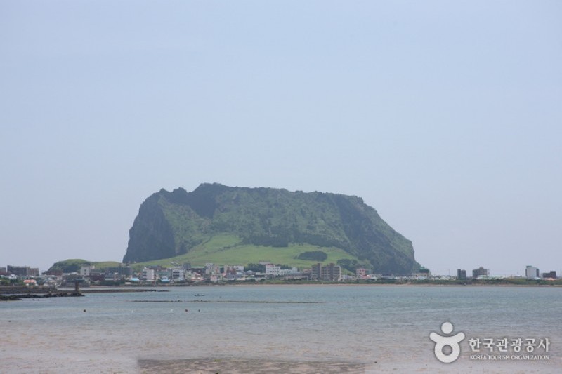城山日出峰[联合国指定世界自然遗产]