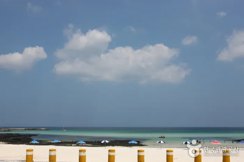 金宁海水浴场<br />김녕성세기해변 (김녕해수욕장) (20/20)