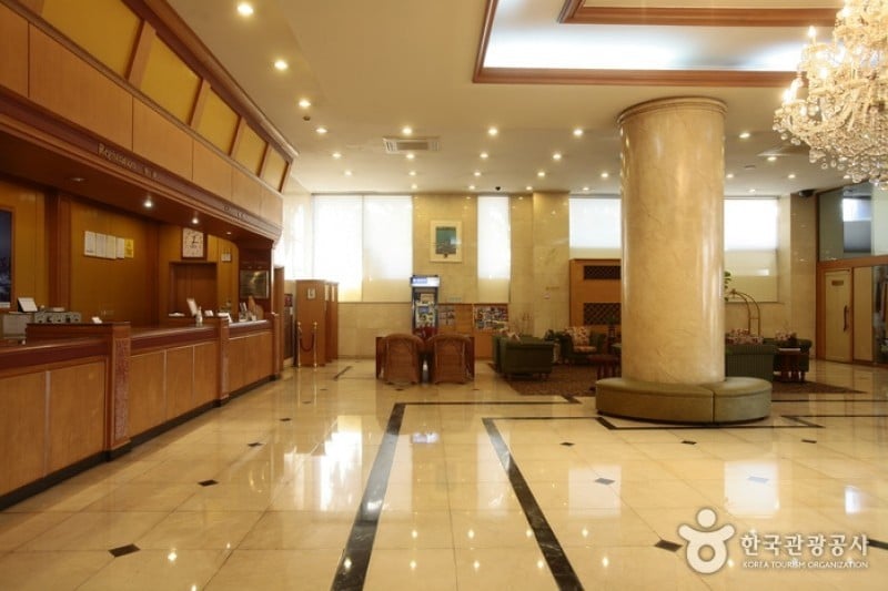 新皇冠观光酒店