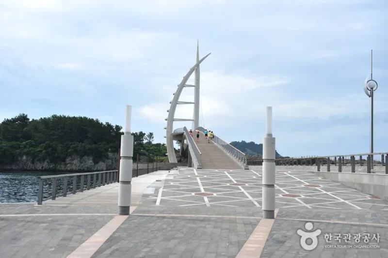 鸟岛新缘桥