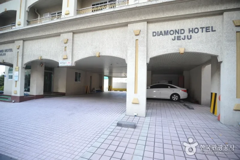 钻石酒店[优秀住宿设施] 