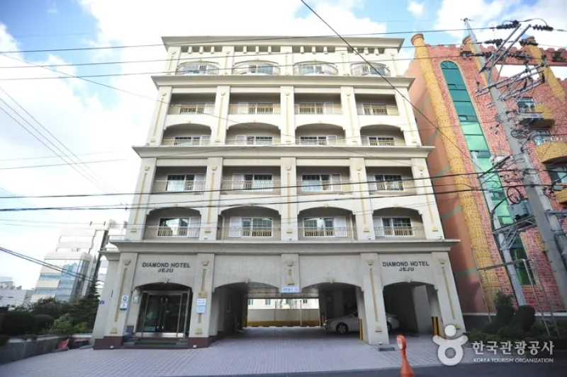 钻石酒店[优秀住宿设施] 