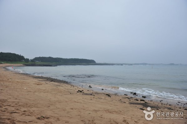 下摹海水浴场