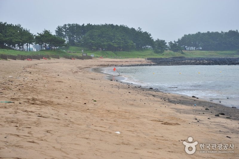 下摹海水浴场