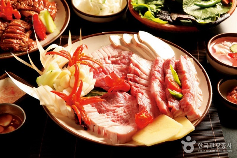 黑豚家 济州 ( 흑돈가 제주 )