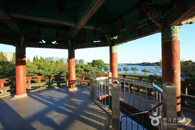 一山湖水公园