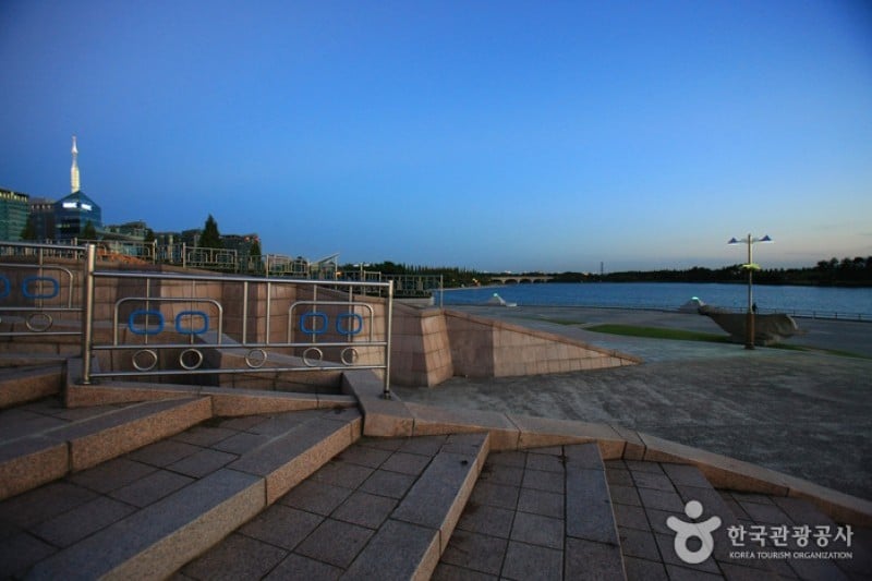 一山湖水公园