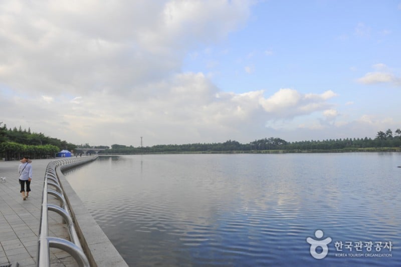 一山湖水公园