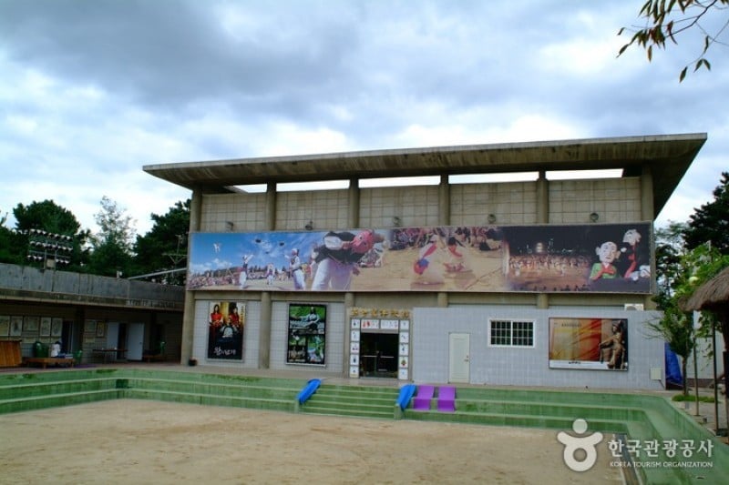 巴吾德儿安城男寺党常设公演