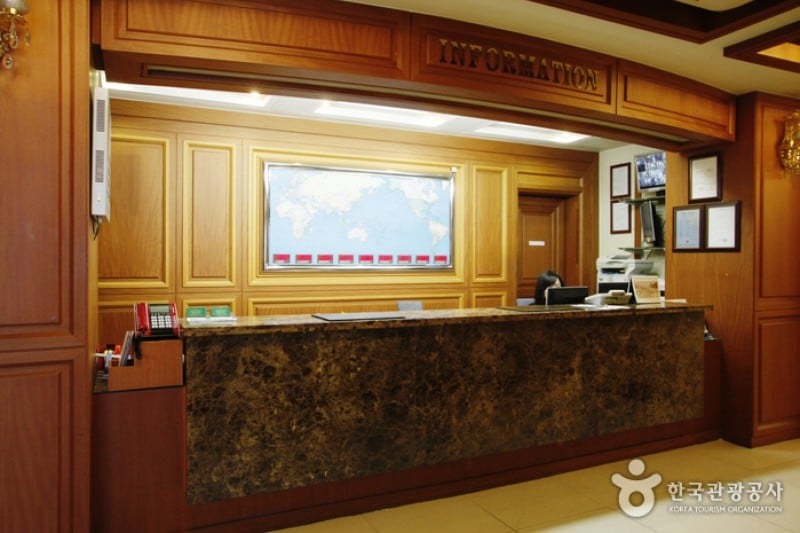 高丽亚酒店