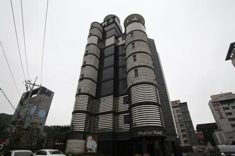 毕加索酒店[优秀住宿设施]