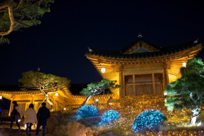 一山韩屋村靖窝灯节