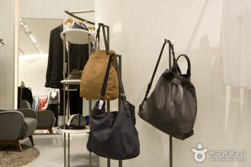 BOON THE SHOP (4/10)