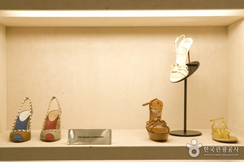 BOON THE SHOP (9/10)