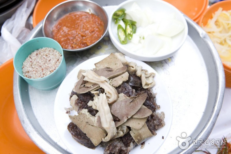 国际市场饮食街 (1/7)