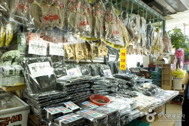 札嘎其市场干鱼部