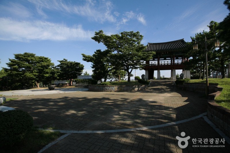 75广场 (5/6)